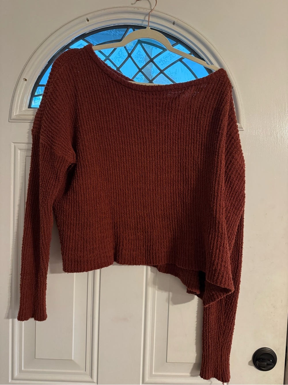 vestique Off-the-Shoulder Chunky Knit Sweater in Rust